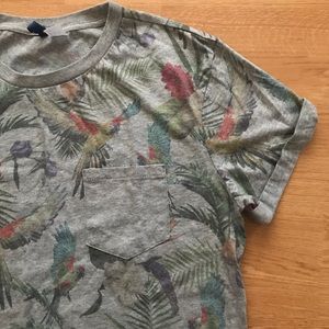 🌺 H&M Birds of Paradise T-shirt 🌺